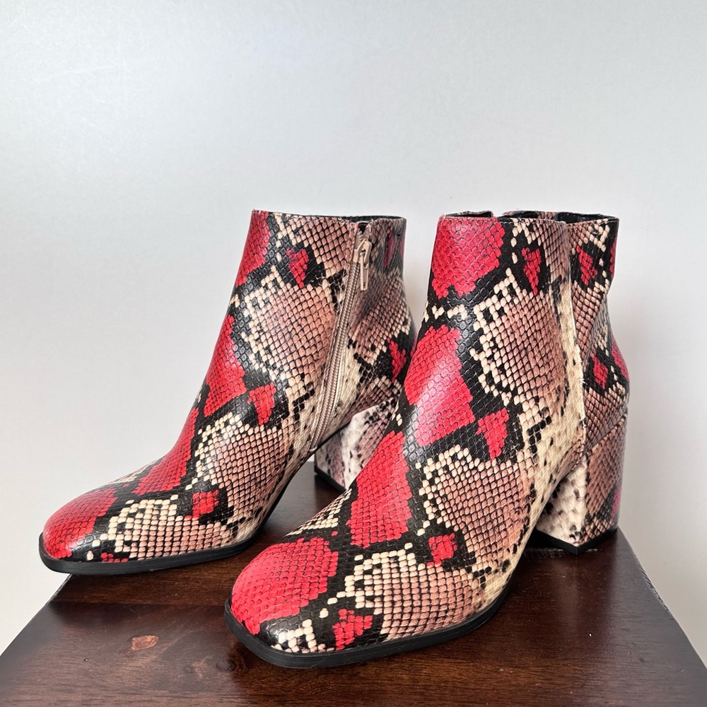 No 6 Red and Black Faux Snakeskin Ankle Boots Size 8M